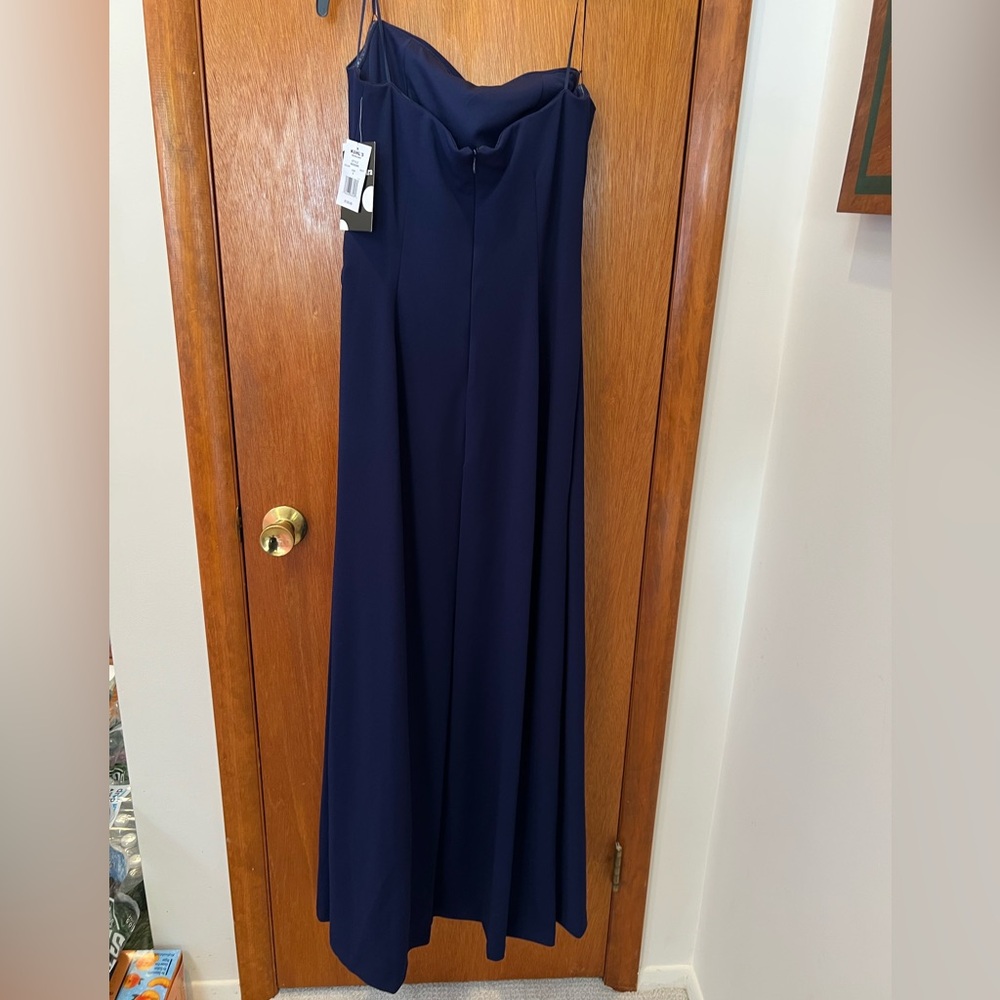 NWT Women's Maison Tara Strapless Rosette Evening Gown - Picture 5 of 10